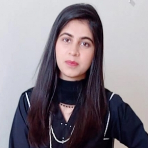 Alishba Khalid 